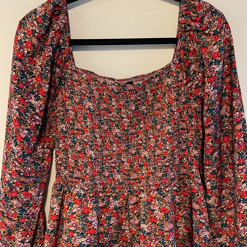 Floral Rouched Dress - Picture 4 of 6